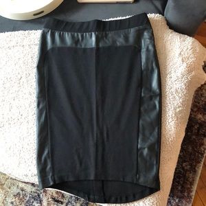Faux leather accent pencil skirt